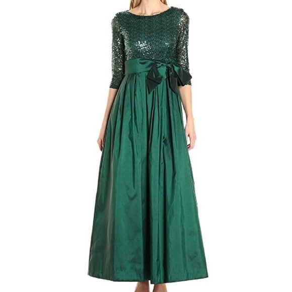 Jessica Howard Dresses Jessica Howard Emerald Green Sequin Taffeta